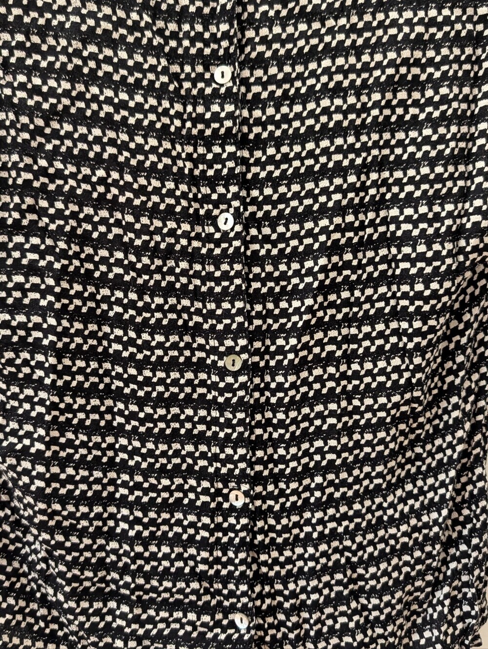 Max Studio Black and White Patterned Camisole Top - Picture 5 of 8